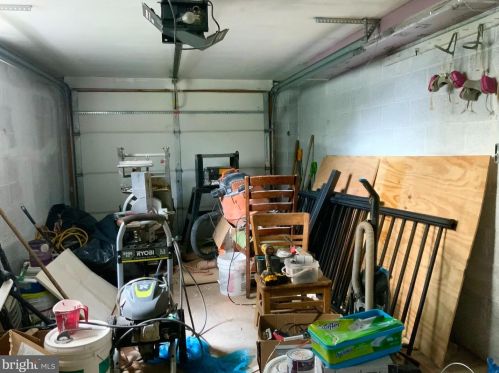 364 Adrian Rd, Collegeville PA  19426-1602 exterior