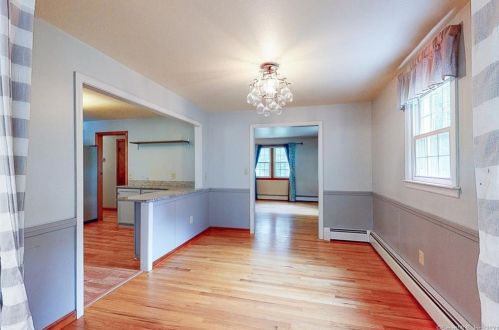46 Sabin St, Putnam CT  06260-1842 exterior