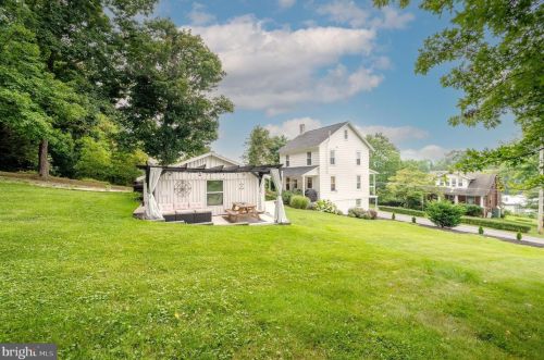 2149 Old Lancaster Pike, Swartzville PA  17569-9139 exterior