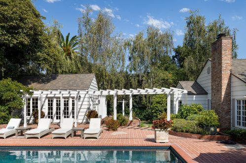 1564 Ramona Ln, Santa Barbara CA  93108-2634 exterior