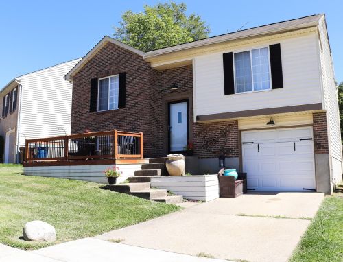 4065 Woodchase Dr, Covington, KY 41018-2898