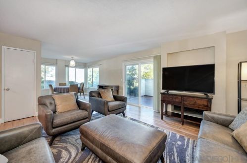 1477 Falcon Ln, El Cajon CA  92020-1426 exterior