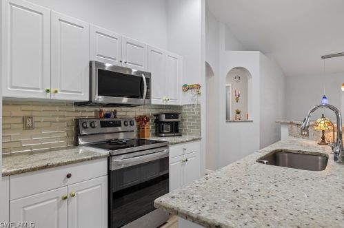 2903 20th Ave, Cape Coral FL  33904-4075 exterior