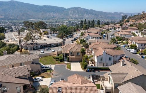 871 Coronado Cir, Santa Paula CA  93060-1666 exterior