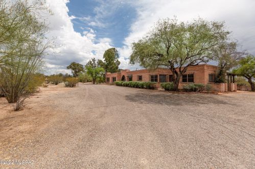 4924 Calle Jabali, Tucson, AZ 85711-4945
