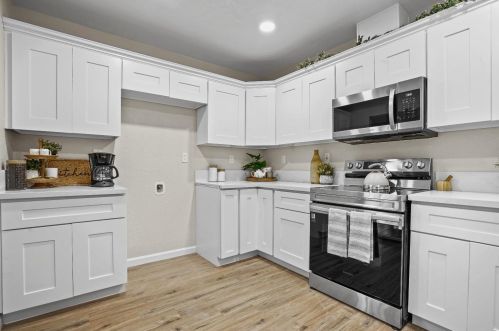 1401 Tebbutt Ave, Modesto CA  95350-3948 exterior