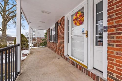 931 Waldwick Dr, Pittsburgh, PA 15237-4053