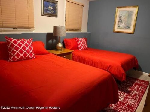 314 Fort Ave, Pelican Island NJ  08751-1410 exterior