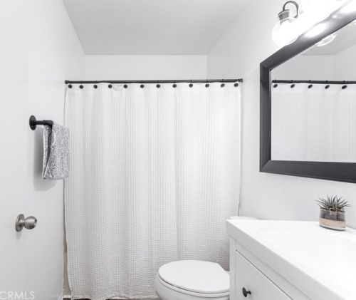 25776 Covala Ct, Santa Clarita CA  91355-2262 exterior