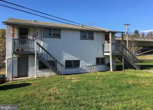 7 2nd St, Highspire PA  17034-1001 exterior