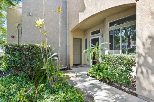 4654 Ohio St, San Diego, CA 92116-3226