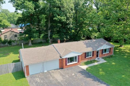 3 Gumbert Dr, Amelia OH  45102-1438 exterior