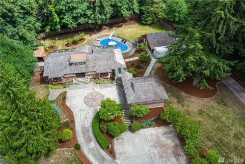 2805 36th St, Puyallup, WA 98374-1511