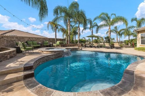 888 Highridge St, Riverside CA  92506-7564 exterior