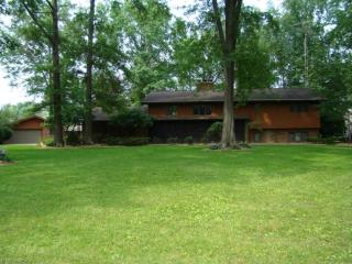 346 Cheviot Pl, Mecca, OH 44410-1607