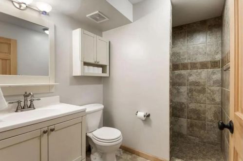 1420 138th Ave, New Johannesburg WI  54017-6821 exterior