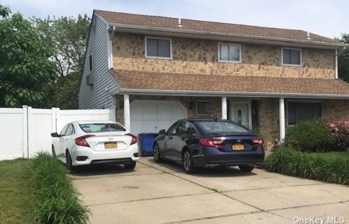 133 Cone Ave, Central Islip, NY 11722-3547