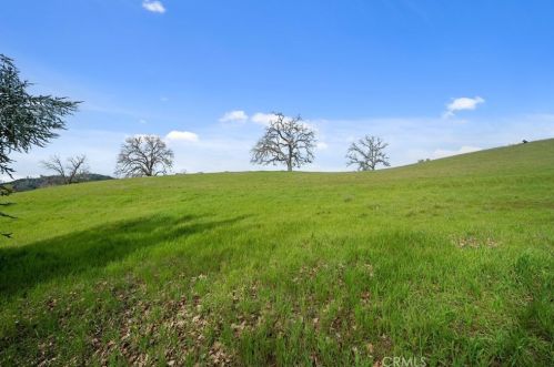 2105 Wood Duck Ln, Lake Nacimiento CA  93446-4223 exterior