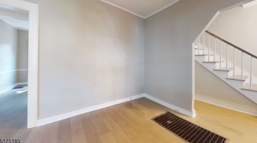 74 2nd St, South Orange, NJ 07079-1853