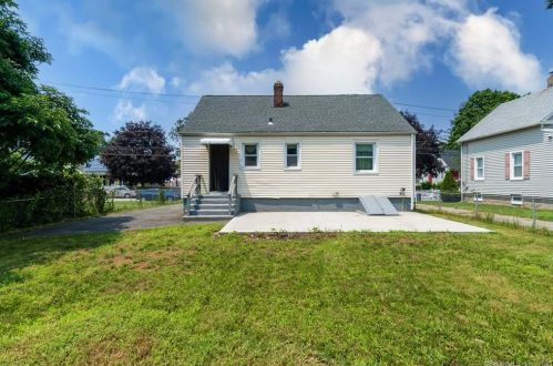 254 Hamilton Ave, Stratford CT  06615-6510 exterior