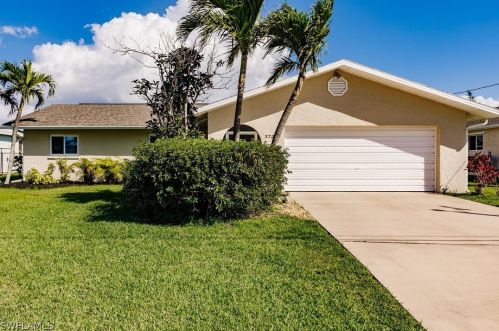 3721 11th Ct, Cape Coral, FL 33914-5110