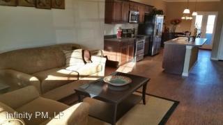 1060 Newcastle Dr, Weatherford TX  76086-5489 exterior