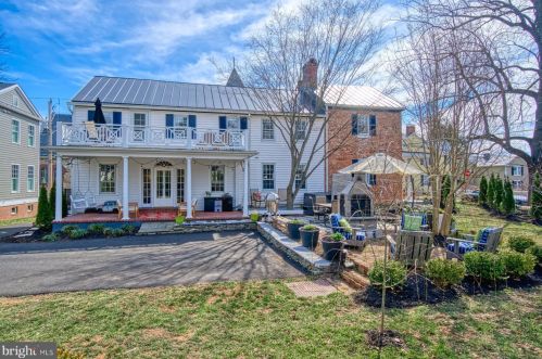 102 Cornwall St, Leesburg VA 20176-2804 exterior