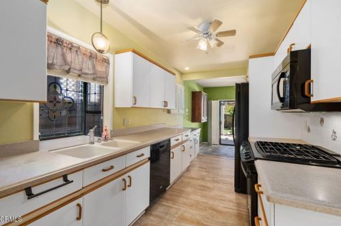 4810 Daleridge Rd, La Canada CA  91011-3725 exterior