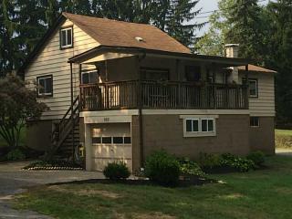 597 Shrader St, Springdale, PA 15144-1057