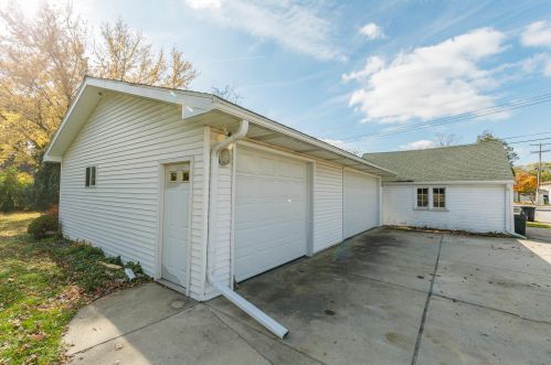 4753 103, Milwaukee WI 53225-4605 exterior