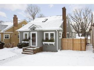 5241 Ewing Ave, Minneapolis MN  55429-3340 exterior