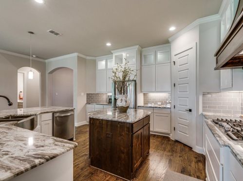 105 Water Garden Dr, Waxahachie TX  75165-6243 exterior