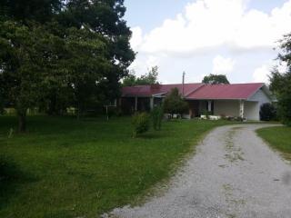 7 Schuberts Ln, Crossville, TN 38571-2369