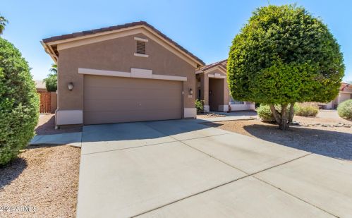 1053 Buena Vista Dr, Chandler, AZ 85249-4404