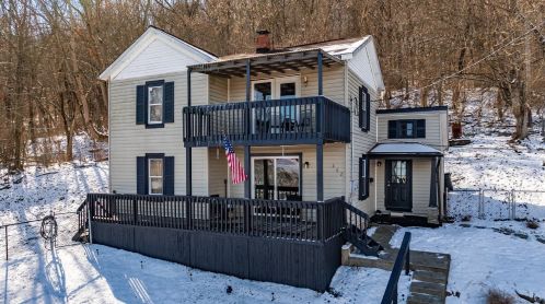262 John St, Aurora, IN 47001-1232