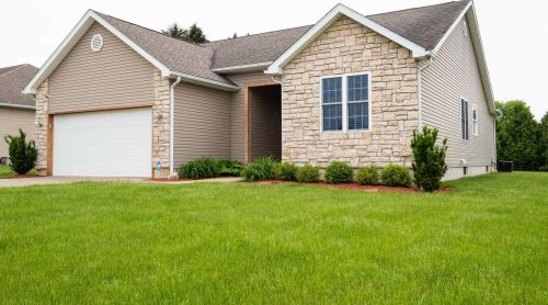1080 Beech St, Mount Vernon OH  43050-1341 exterior