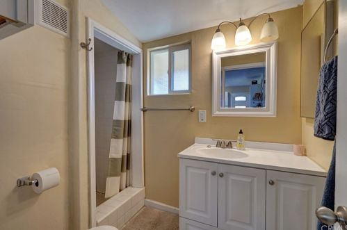 425 Laurel Ave, Brea CA  92821-6632 exterior