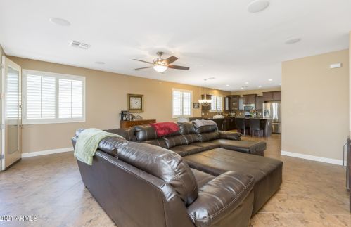 36056 Matthews Dr, San Tan Valley AZ  85143-3549 exterior