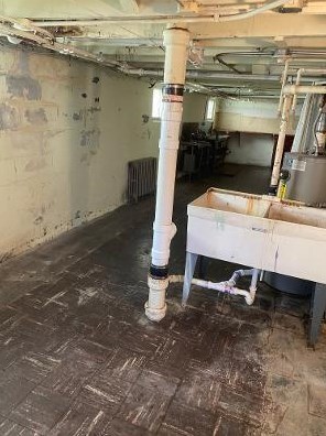 2641 30th St, Milwaukee WI 53215-2831 exterior