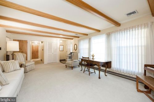 1134 Crestwood Dr, Pottstown PA 19464-2932 exterior