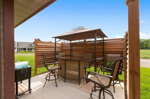 140 Colman Ct, Saint Joseph MN  56374 exterior