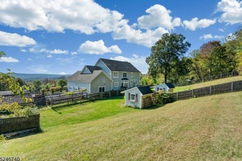 54 Morris Ave, Fredon NJ  07860-4900 exterior