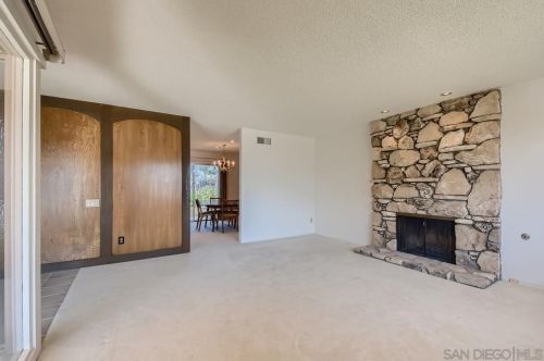 6718 Casselberry Way, San Diego CA  92119-2203 exterior