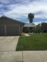 111 Sequoia Dr, Vacaville, CA 95687-3423