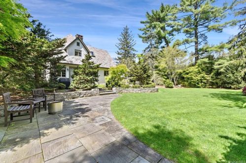 177 Soundview Ave, White Plains NY  10606-3825 exterior