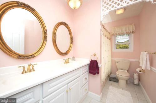 113 Wilson Ave, Blenheim NJ  08012 exterior