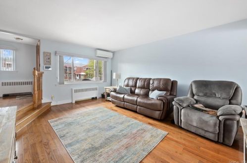 733 Hollywood Ave, Bronx, NY 10465-2303