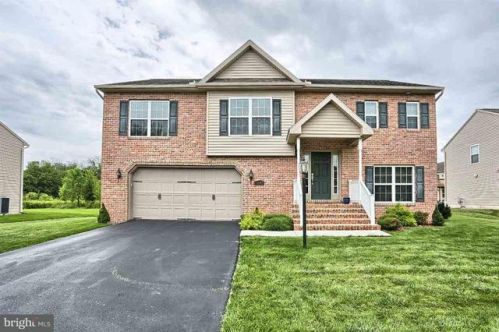 110 Hollow Ln, Siddonsburg, PA 17019-1041