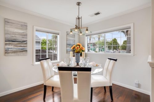 1009 Marsh Rd, Redwood City CA  94063-4431 exterior