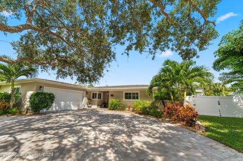490 Harwood Ave, Melbourne, FL 32937-3151